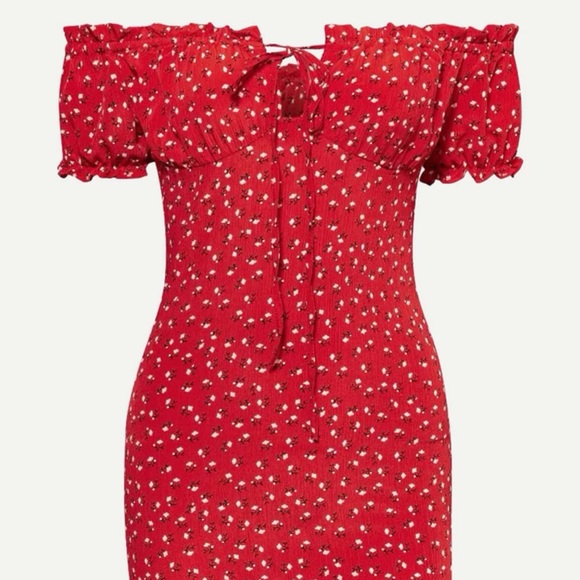 Red dress - Picture 1 of 1